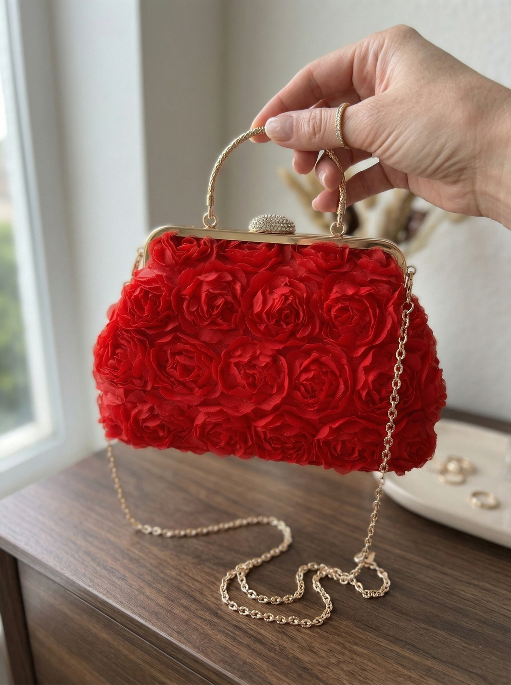 Flora — Pochette con Rose in Rilievo