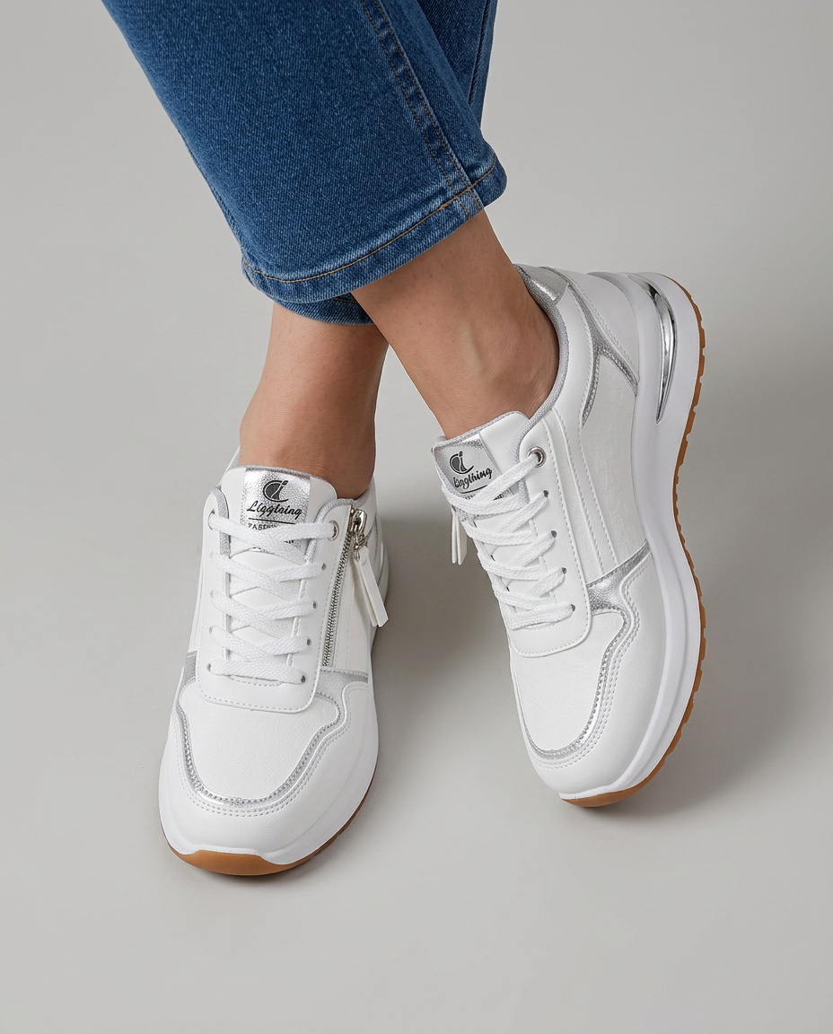Sneakers Comode con Zip e Dettagli Metallizzati